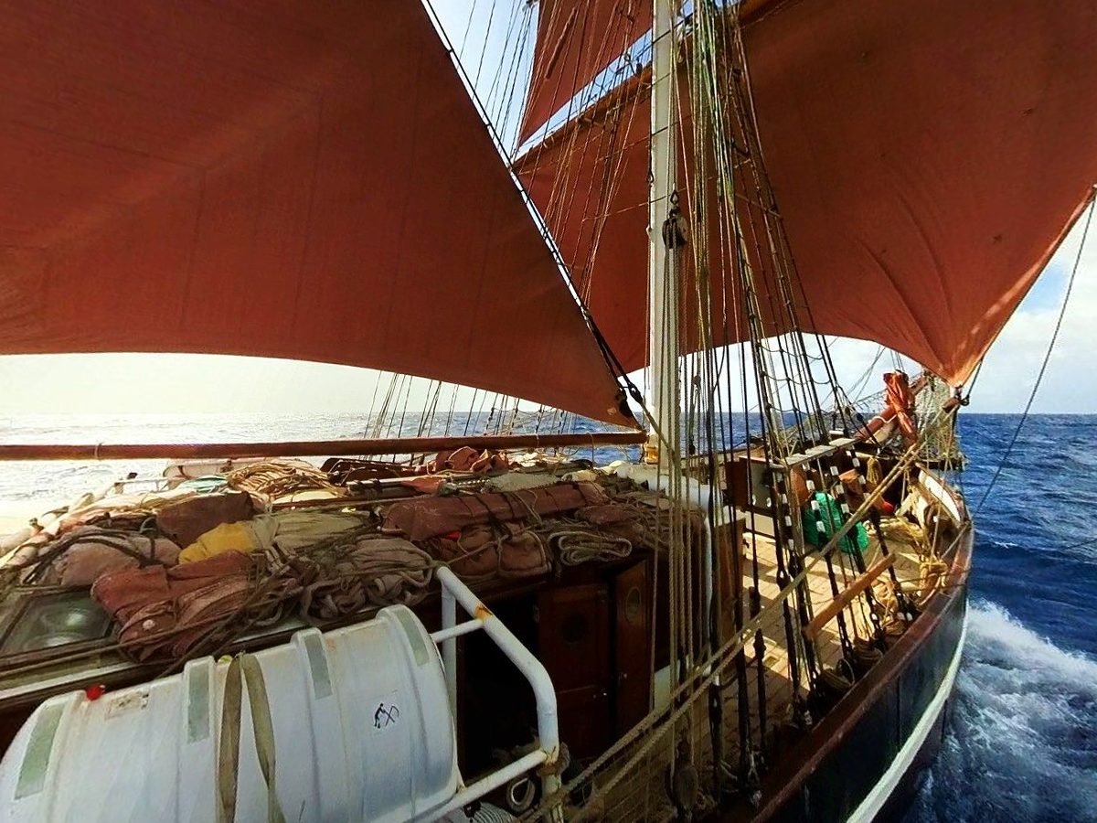 Tan canvas: Eye of the Wind, Atlantic crossing